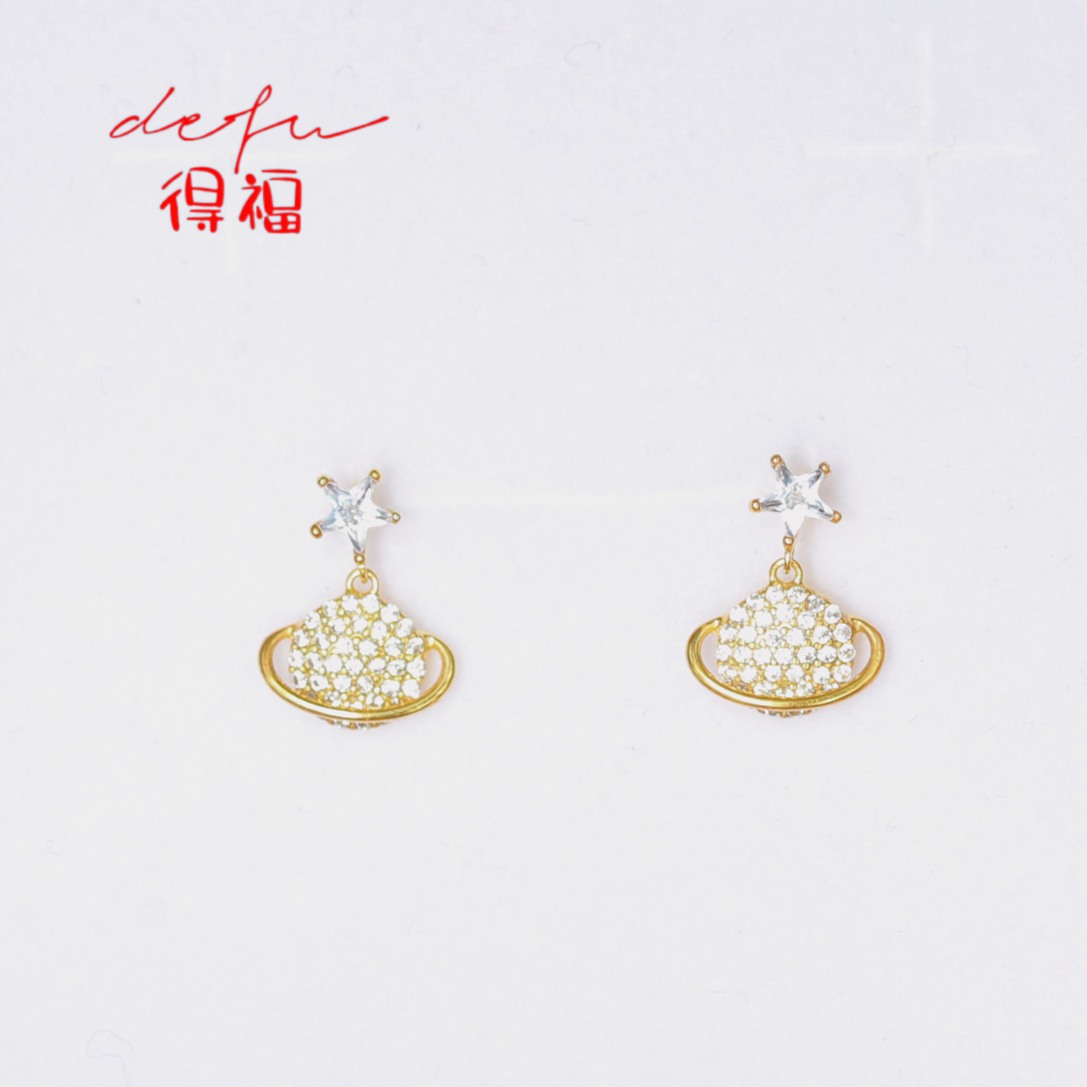 日韩时尚S925纯银新款小巧土星宇宙星球耳环甜美轻奢气质耳钉耳坠