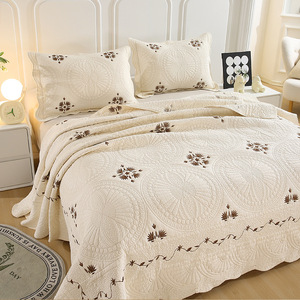 双面纯棉床盖高档欧式绣花绗缝被