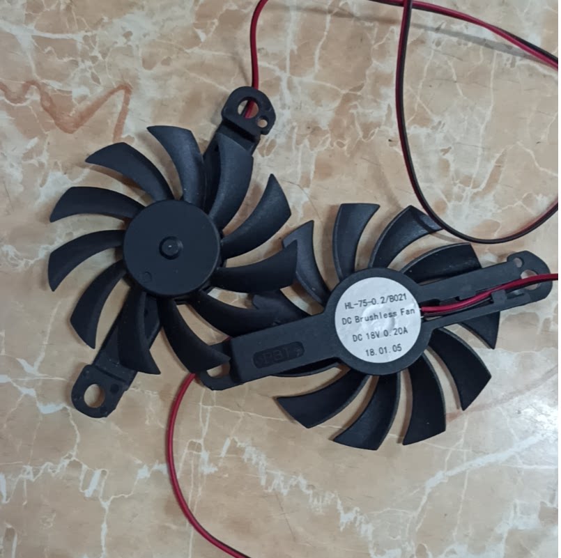 电磁炉D18D333散热风扇