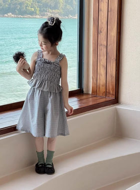2026夏装新款女童清新韩系木耳边格子短款吊带上衣五分阔腿裤套装