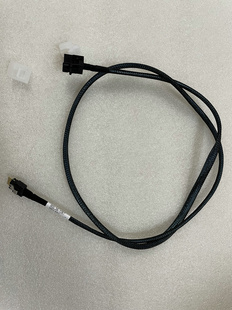 安费诺 RSL38-1067 SFF8643X SlimSAS 4i 转 SFF8654 SlimSAS线