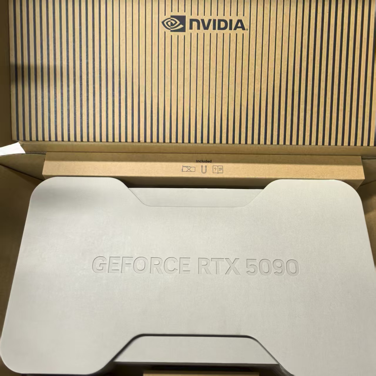 全新 英伟达RTX5090公版 32G 盒装现货未拆封 保rops 现货秒发