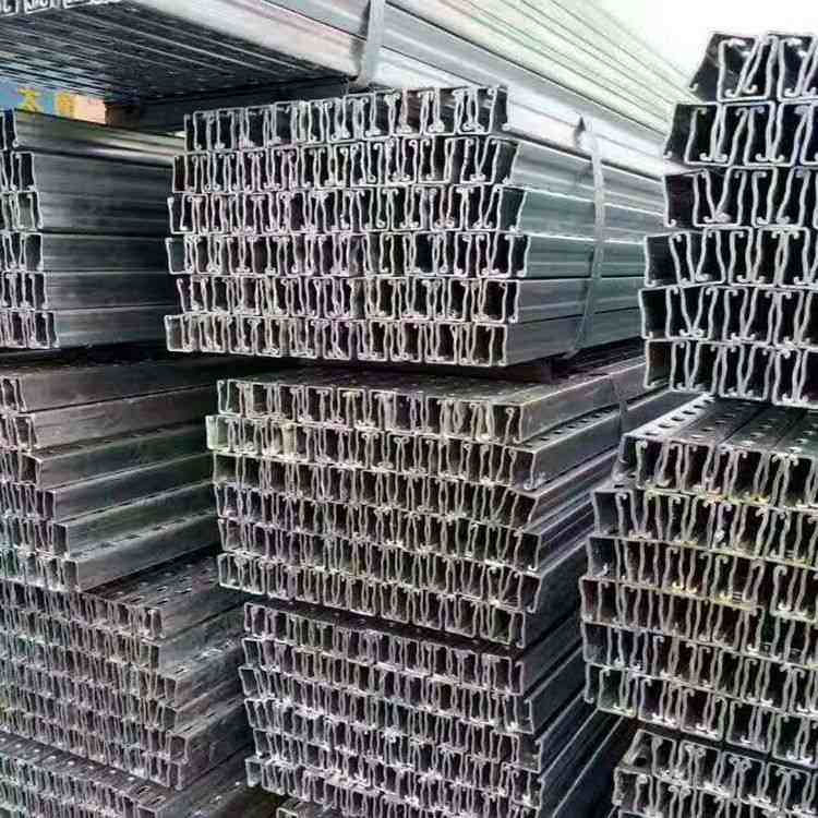 销售平面屋顶热镀锌C型钢太阳能光伏支架及配件导轨挂钩 光伏支架