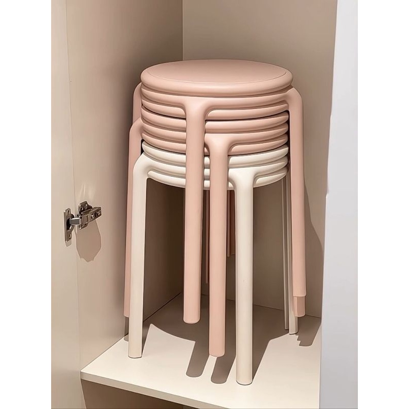 奶油风凳子可叠放客厅圆凳家用塑料凳子结实耐用餐桌椅客人备用凳