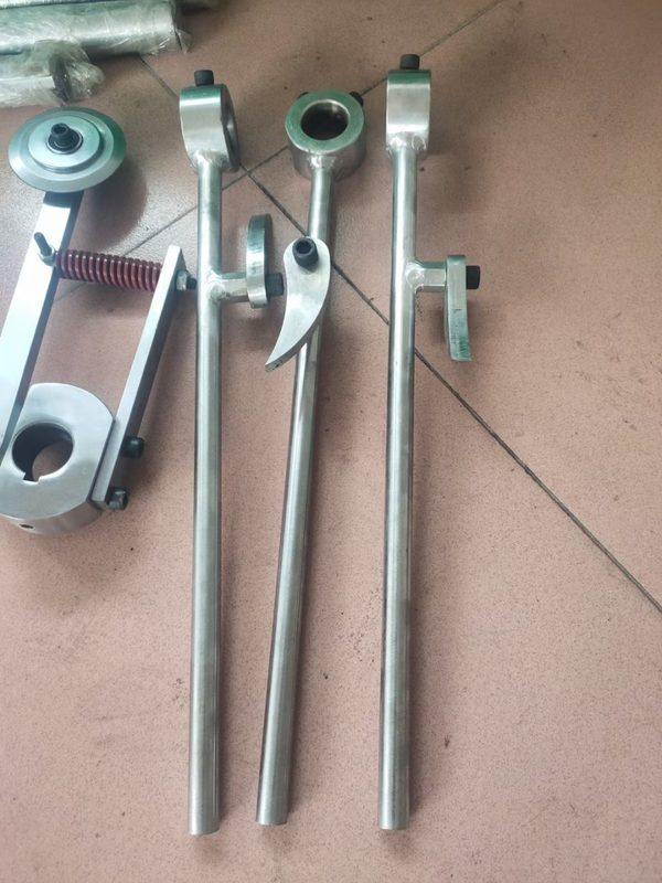 全新切刀架14 16 18 22寸开炼机专用精密型圆滚刀切刀架出售,标准件/零部件/工业耗材,刀架,淘宝优惠券,粉丝福利购,淘宝优惠卷