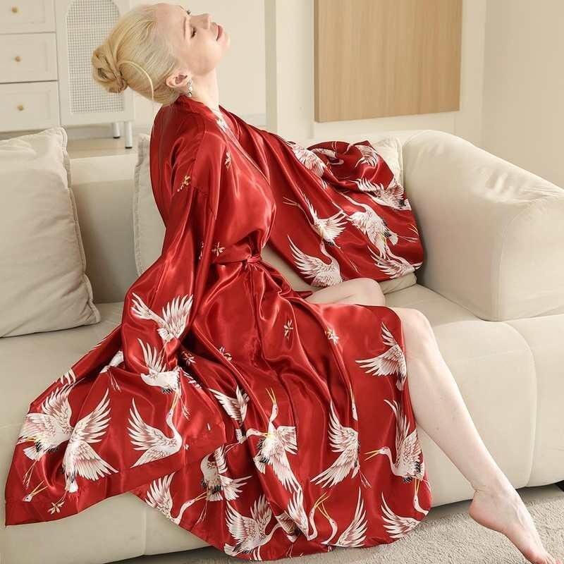 国风高级感新中式晨结婚新娘大化妆长浴袍袍服尺码红色女新疆包邮