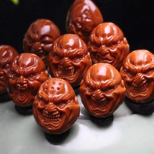 橄榄核核雕山鬼恶僧铁核雕刻恶僧佛爷爆红老料文玩手串