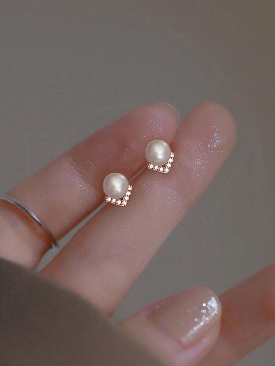 여성을 위한 새로운  진주 귀걸이 틈새 디자인 다용도 고급 저자극성 컴팩트 귀걸이