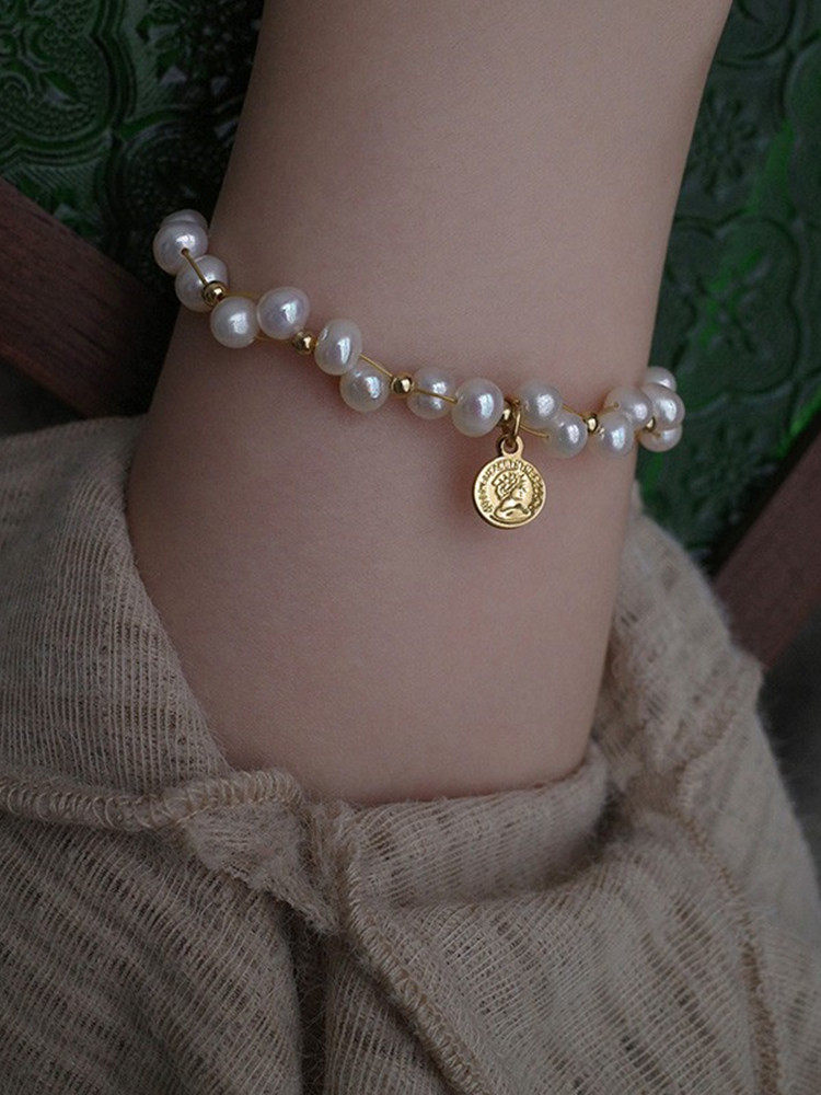 새로운 복고풍 초상화 금화 14K 금도금 천연 담수 진주 팔찌 INS 틈새 디자인 가벼운 고급 기질