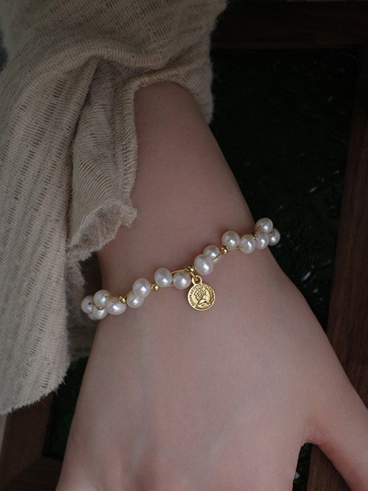 새로운 복고풍 초상화 금화 14K 금도금 천연 담수 진주 팔찌 INS 틈새 디자인 가벼운 고급 기질