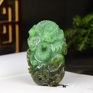 （古晨珠宝）俄罗斯和田玉果绿飘糖碧玉龙摆件手玩龙行天下219g