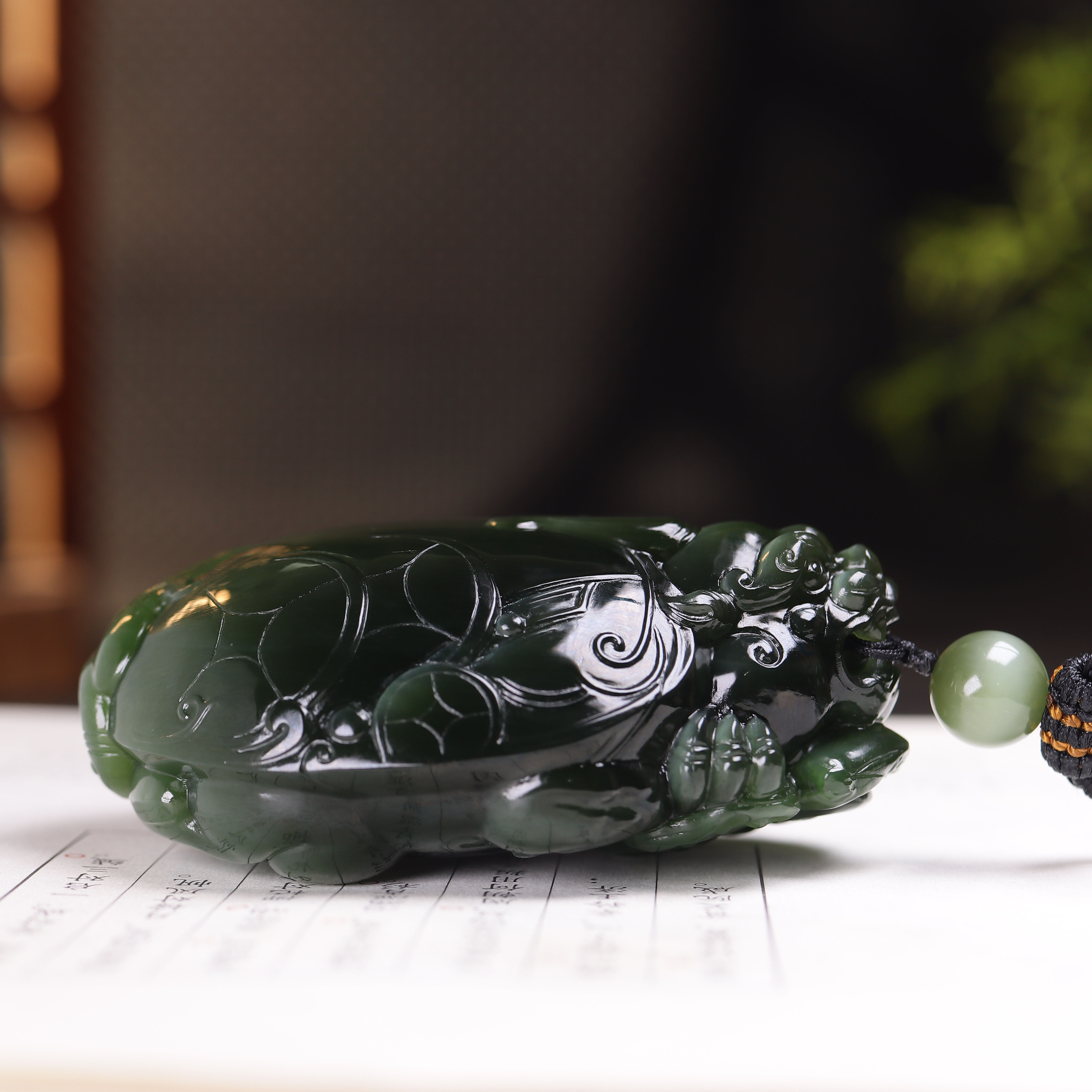 (古晨珠宝)俄罗斯和田玉猫眼碧玉龙龟把件手玩福寿安康218g