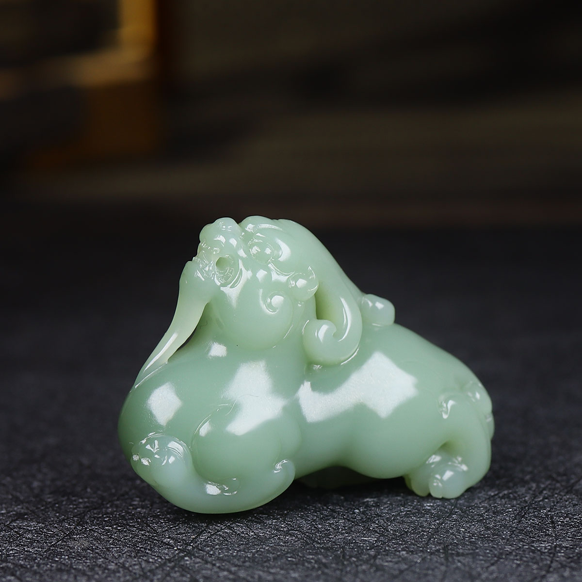 (古晨珠宝) 俄罗斯和田玉粉青碧玉貔貅挂件吊坠玉坠瑞兽赐福50g