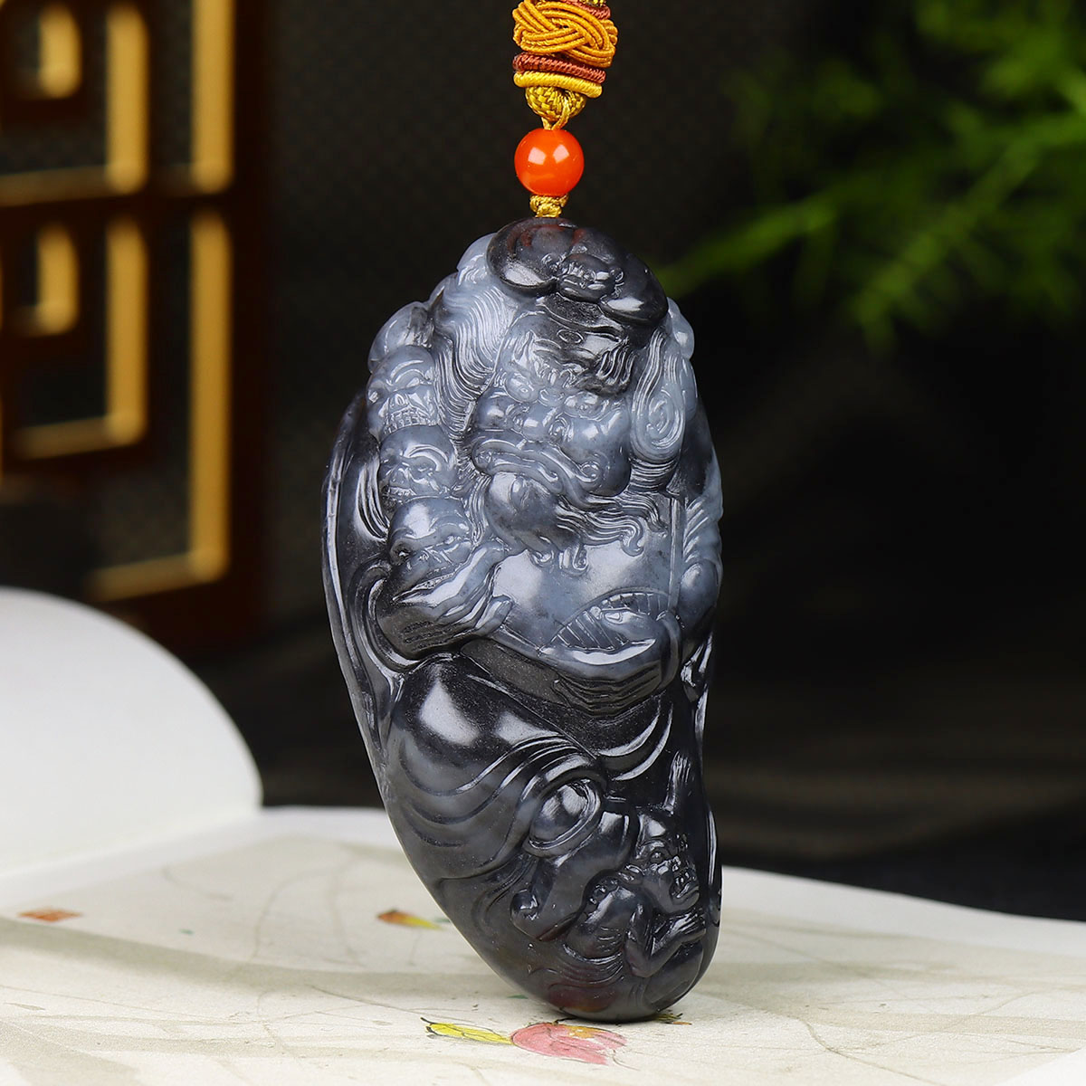 (古晨珠宝)  新疆和田玉青花籽料钟馗手把件手玩天官赐福216g
