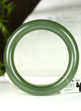 古晨和田玉湖水绿圆条手镯