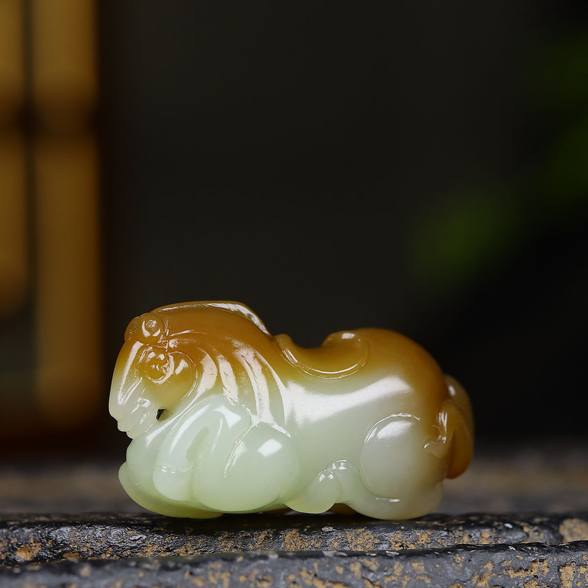 （古晨珠宝）新疆和田玉且末糖白玉生肖马挂件吊坠玉坠12g