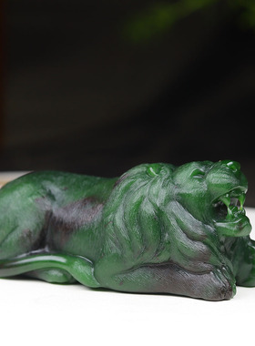 （古晨珠宝）俄罗斯和田玉菠菜绿碧玉狮子把件手玩摆件146g