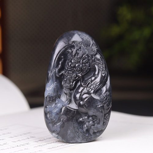 （古晨珠宝）新疆和田玉青花籽料龙挂件吊坠祥龙护主把件58g