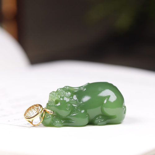 (古晨珠宝) 俄罗斯和田玉果绿碧玉貔貅挂件吊坠玉坠招财进宝16g