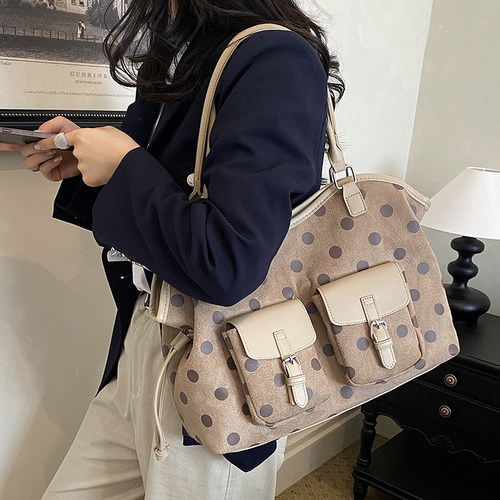 ZBBV复古波点托特包女大容量多口袋通勤单肩包手提包
