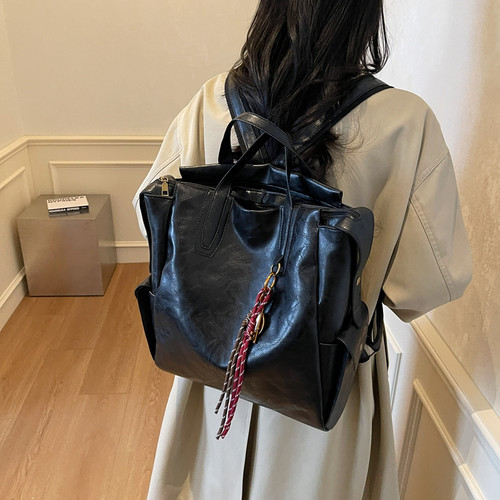 极简古着感小众双肩包复古通勤旅行背包大容量学生包皮质女生书包
