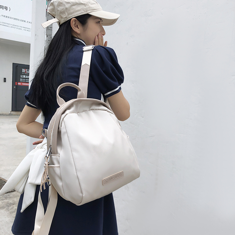 极简贝壳背包尼龙布学生双肩包2023新款女轻便旅游时尚单肩小包包