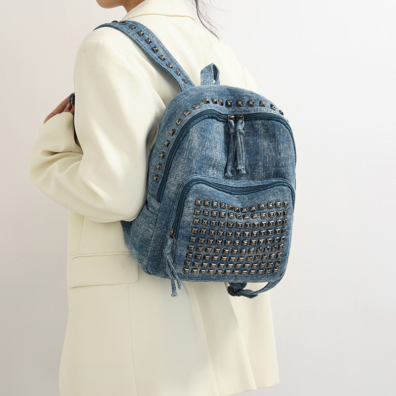 美式朋克风牛仔铆钉双肩包女超酷百搭通勤旅行背包高颜值个性书包