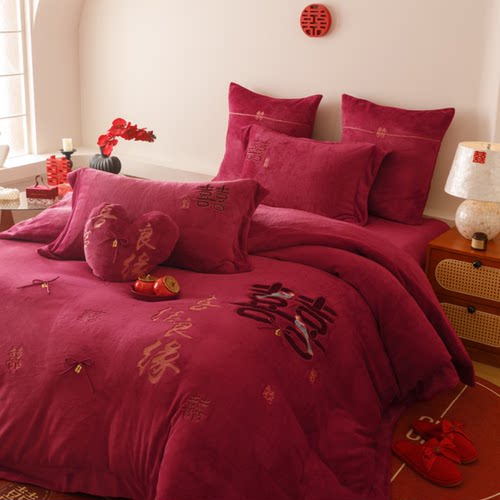 秋冬季加厚保暖牛奶绒婚庆四件套