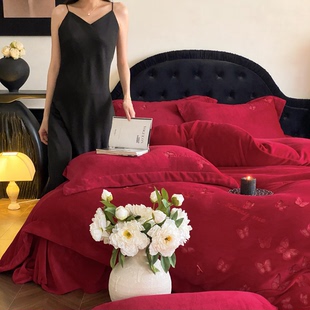浪漫婚庆冬季 牛奶绒四件套加厚保暖珊瑚绒蝴蝶刺绣结婚房被套床笠