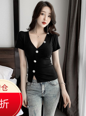 性感V领短款上衣女2025年夏季低胸开叉心机设计感紧身显瘦短袖T恤