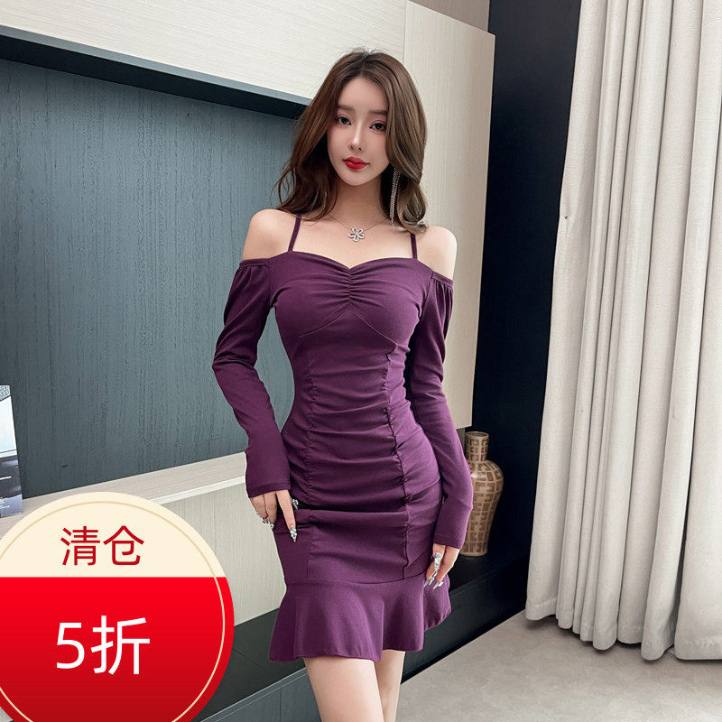 性感女装露肩连衣裙辣妹穿搭女人味吊带褶皱遮肉荷叶边包臀鱼尾裙