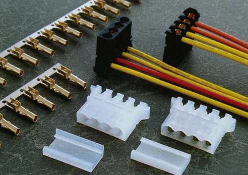 HL212-P4 线对板 5.08mm 塑壳端子刺破式 4P 7A 硬盘电源连接器