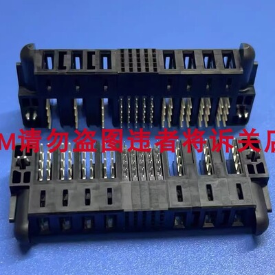 10127400-01U1520LF PWRBLADE ULTRA 弯母3LP25S4HP OCP