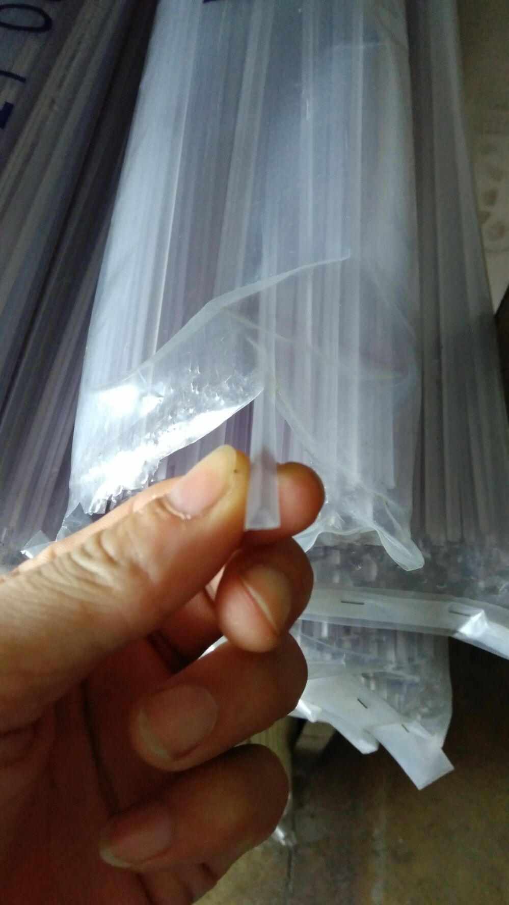 三角形透明PVC焊条象牙白单股2-3