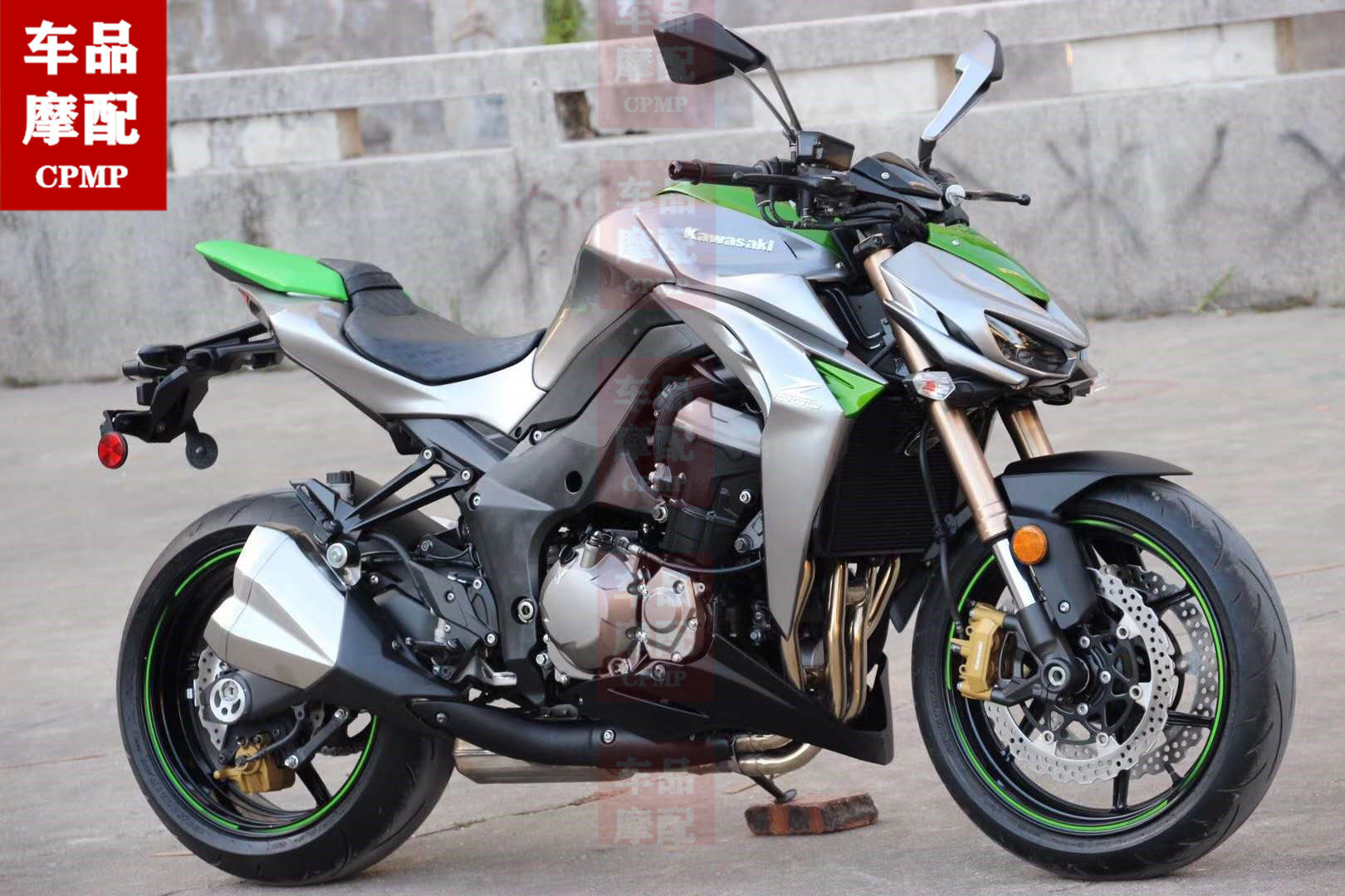 川崎 Z1000 Z1000SX 刹车片 发动机底壳 底盖 后平叉挡泥板 喇叭