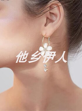 美国代购水钻亚克力玫瑰花瓣耳环