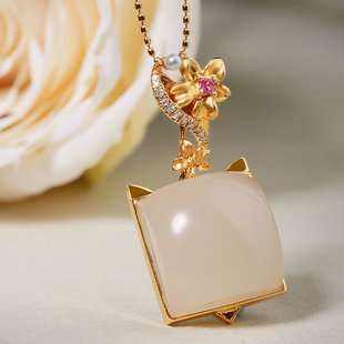 相知 · 十里桃花开丨大颗粒藕粉和田玉方糖吊坠 脂粉感超足18K金