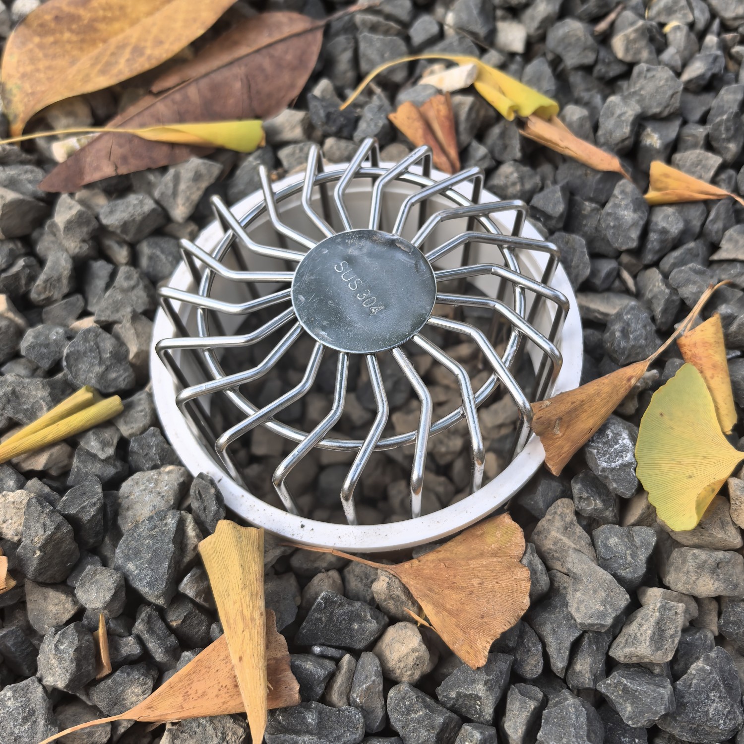 内插110PVC排水沟下水道过滤网罩户外天台地漏不锈钢圆形防鼠鸟罩