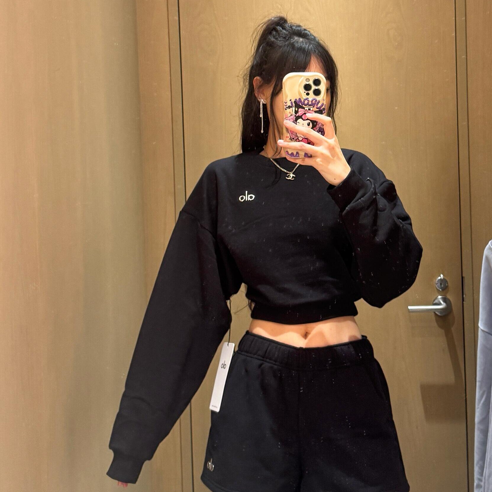 加拿大直邮alo yoga新款纯色圆领瑜伽运动服短款上衣休闲套头卫衣