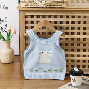女童针织吊带毛衣马甲背心外套针织衫卡通兔子坎肩短款