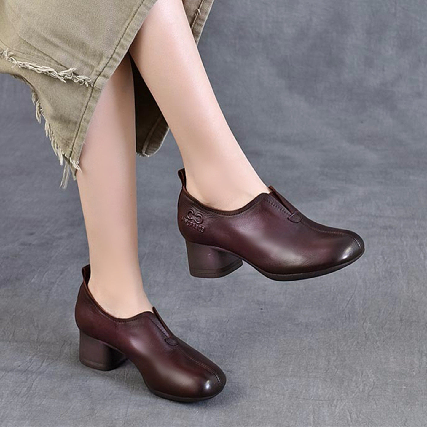 复古风头层牛皮深口单鞋女粗跟软底妈妈鞋舒适百搭气质中老年皮鞋,女鞋,深口单鞋,淘宝优惠券,粉丝福利购,淘宝优惠卷