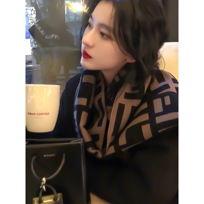 日本代购羊绒围巾女冬季新款高级感保暧围脖轻奢百搭披肩高档礼品