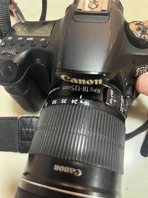 议价佳能Eos60D(18-135)成色一般都是实拍屏幕带翻