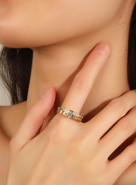 戒指2025新款爆款小众设计师镶钻戒指女钛钢开口戒双层叠戴