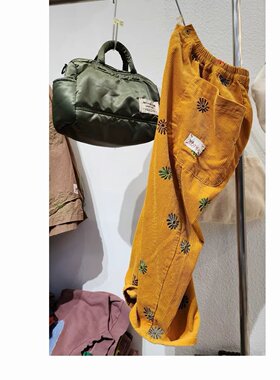 韩国seubong（现货）松紧腰小刺绣灯芯绒休闲裤