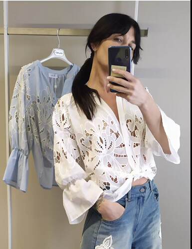 意大利MOTEL（现货） 小V领个性镂空时尚衬衫