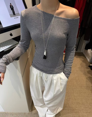 显瘦不规则斜肩长袖T恤女上衣