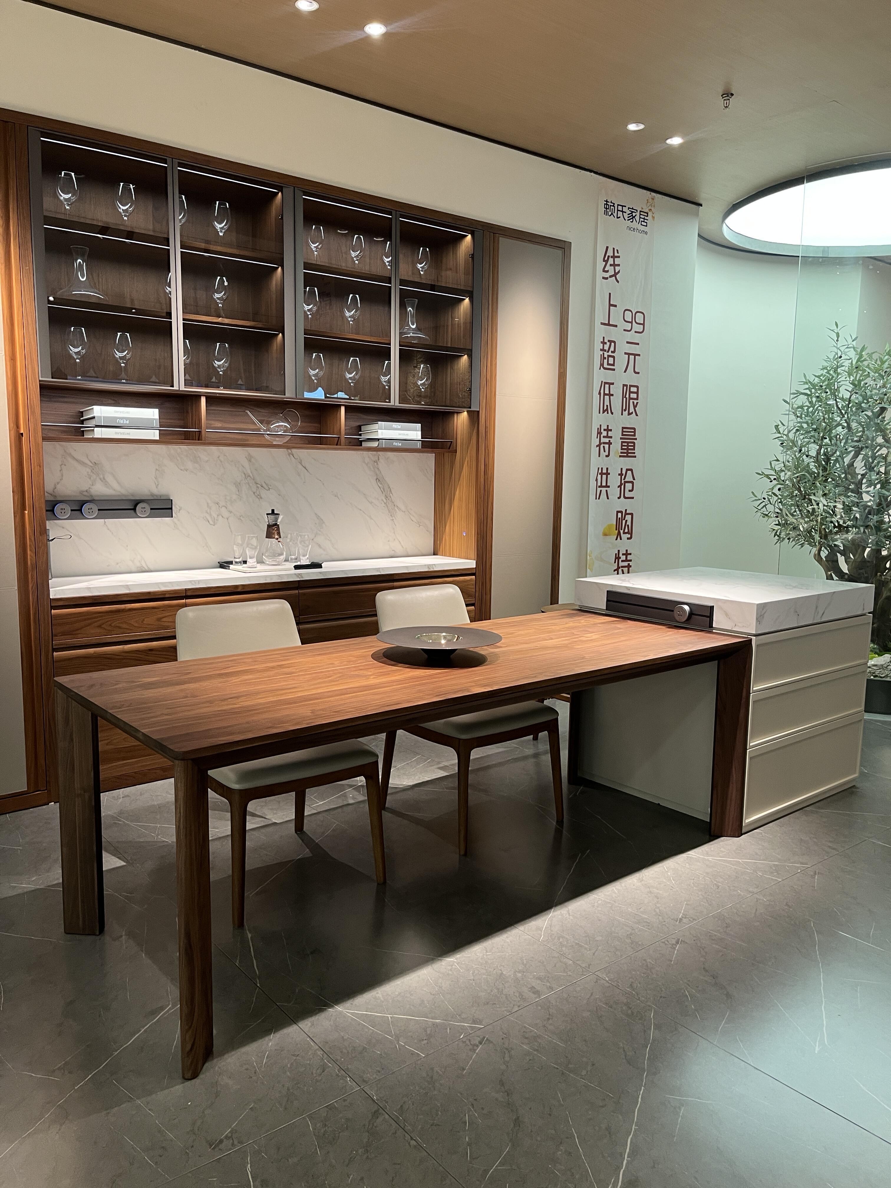 赖氏家具北美黑胡桃木岛台餐桌序幕系列