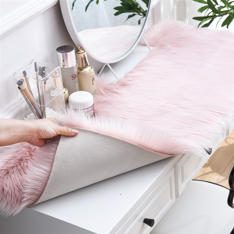 白色仿羊毛梳妆台垫橱窗装饰垫桌面布展台毯长毛绒流水台毛毛垫子