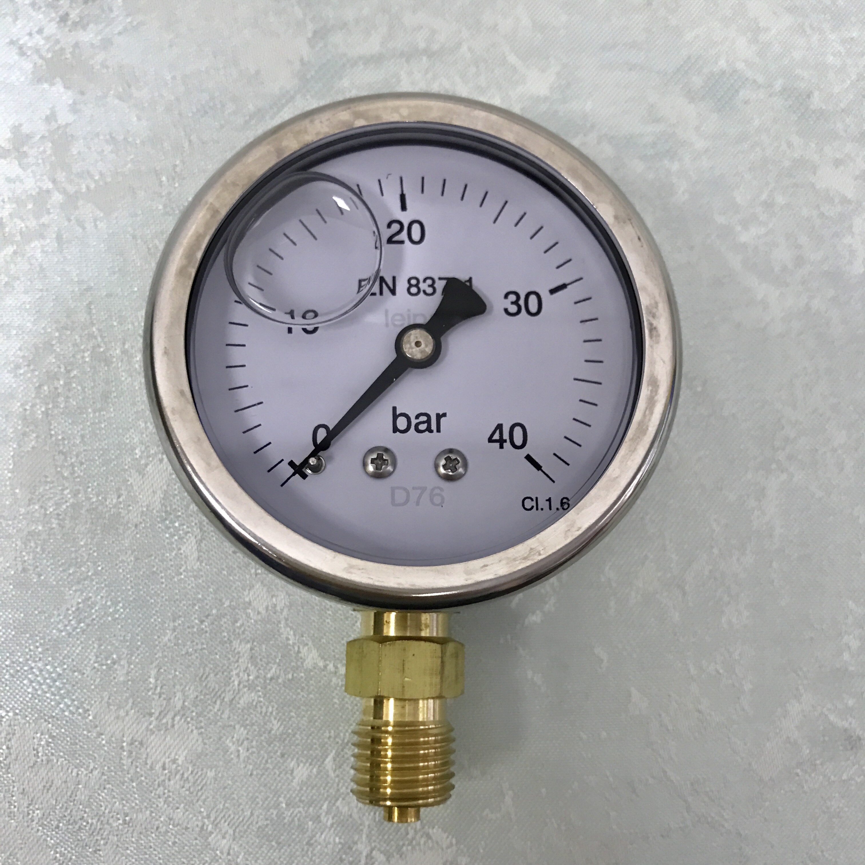 充油耐震压力表 0-40bar 0-600psi 双刻度 单位刻度 外壳直径62